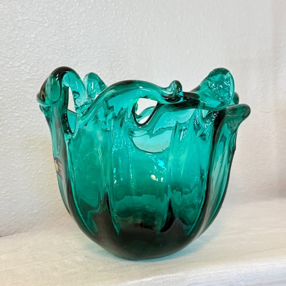 Large Murano Handblown Teal Crystal Bowl - Picture 2 of 11